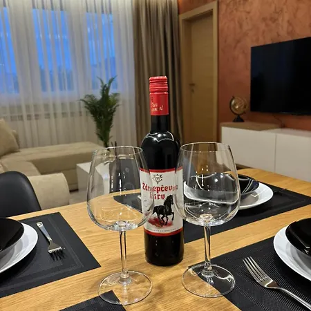 Otoka Skyline Appartement *